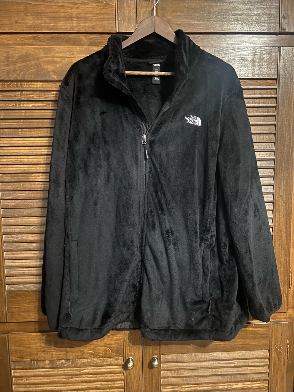The North Face Women's Black Plush Full-Zip Jacket